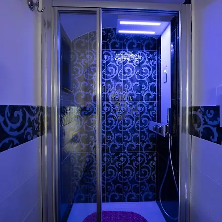 Lägenhet La Dimora Del Nonno...nel Cuore Di